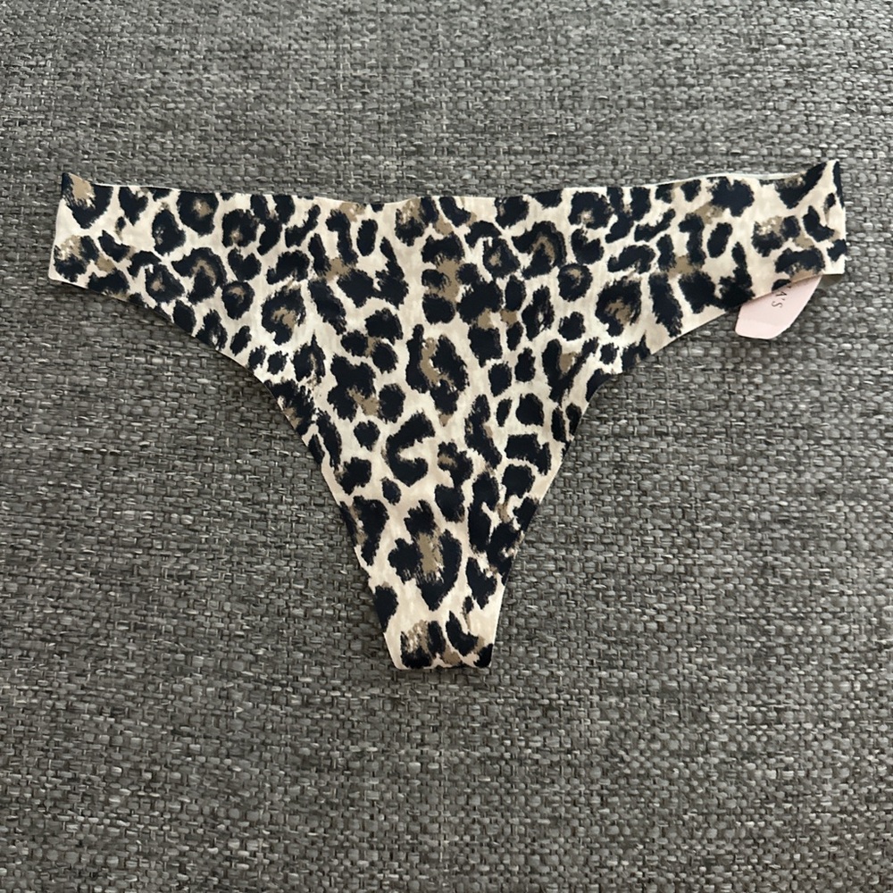 2010 Vintage Victoria’s Secret Animal Print Thong Panty